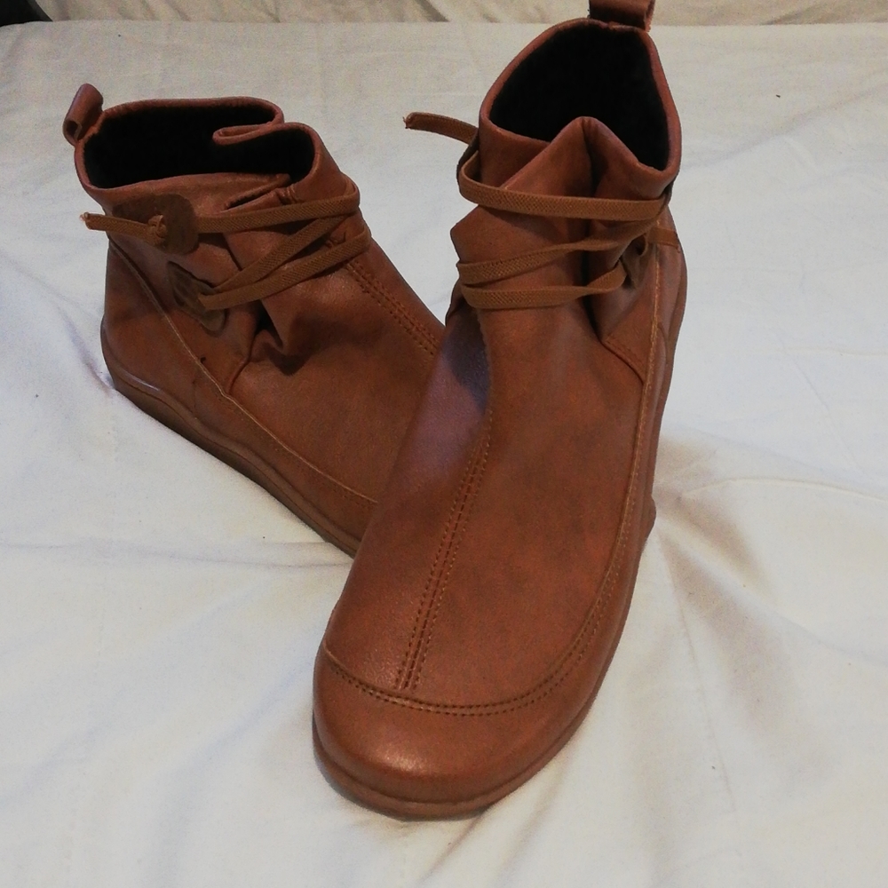 BNWOT leatherette ankle boots